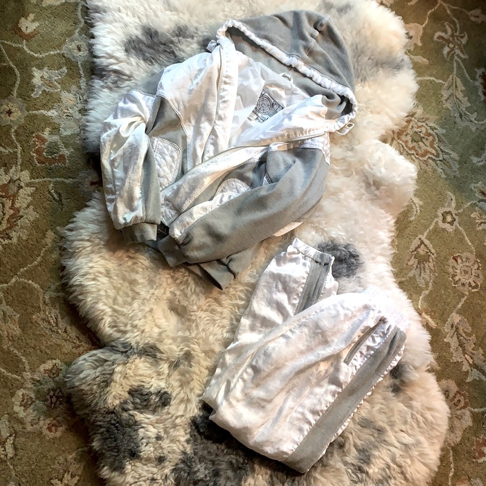East West Action Design Luxury Jogging Suit